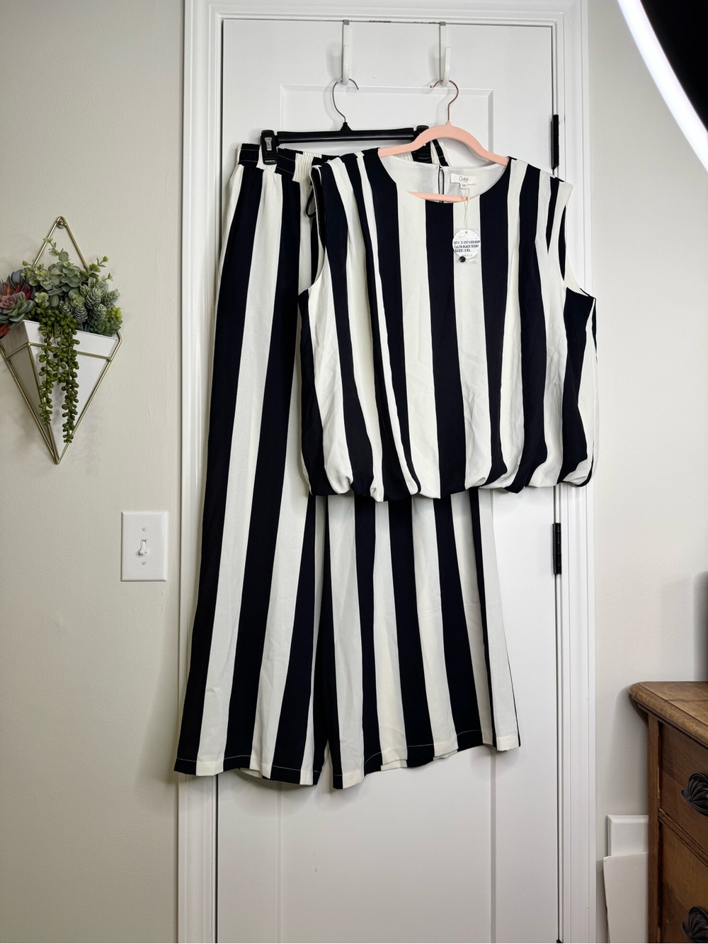 Oddi 2 Piece Striped Pant Set - Picture 6 of 6
